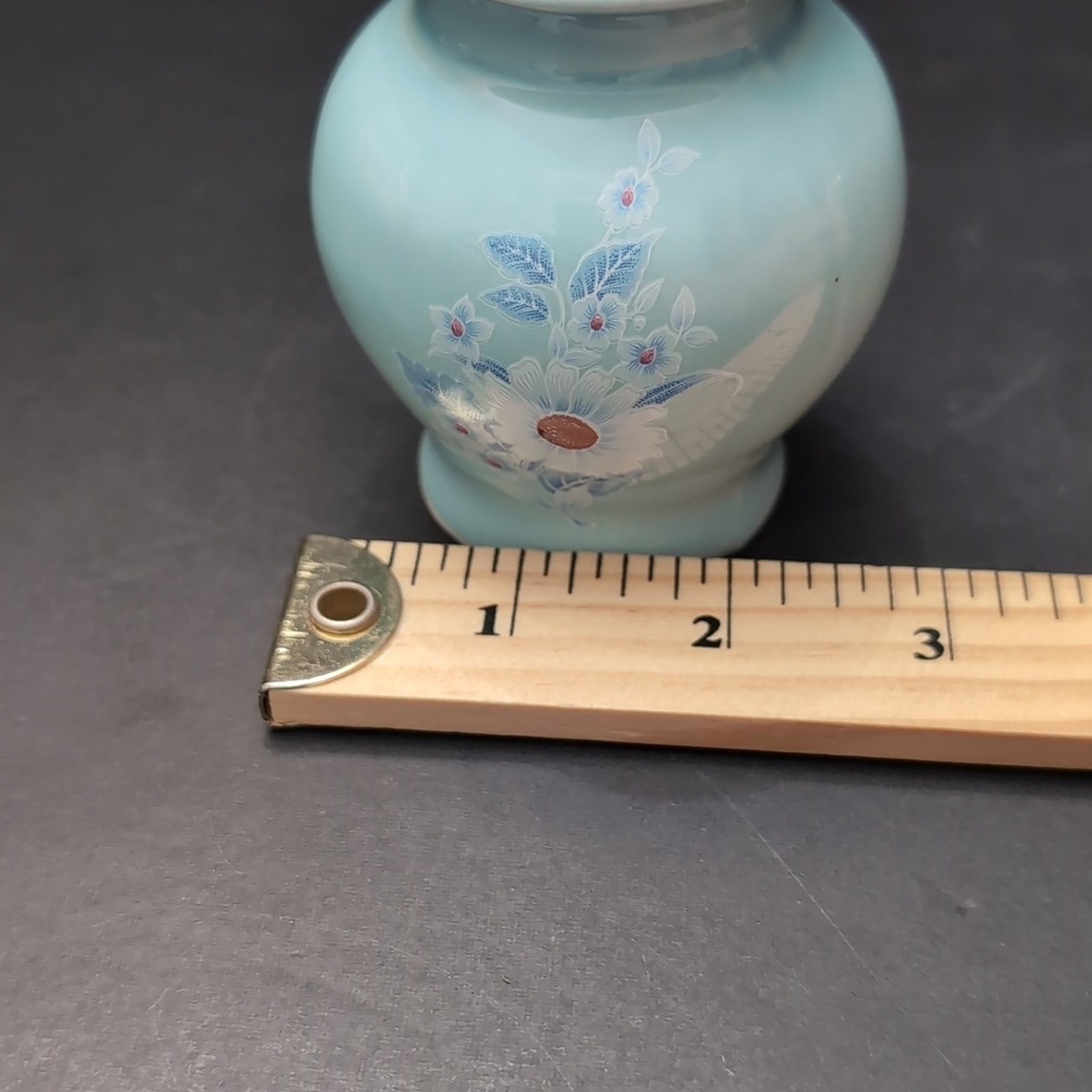 Vintage Mini Sky-blue Ceramic Lidded Ginger Jar With Floral Design. - Picture 10 of 10